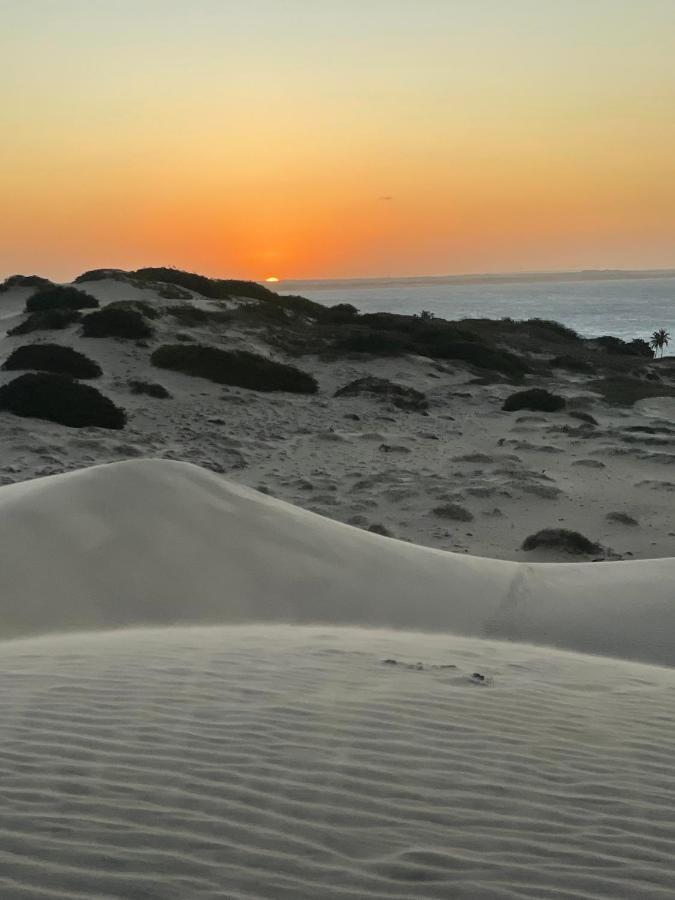 De Olho No Mar A Unica Pousada De Frente Para O Mar Em Paracuru Buitenkant foto